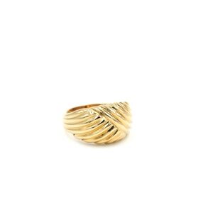 Vintage Avon ribbed faux Gold dome ring, size 3